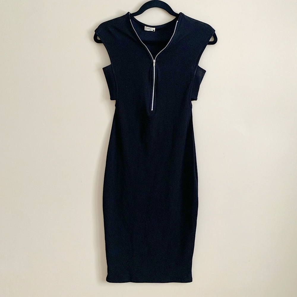 YDE Body Con Cut Out Zipper Pencil Dress in Size Small